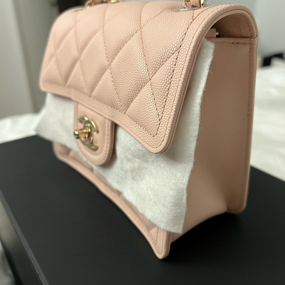 Chanel Flap Bag - Picture 5 of 13